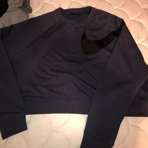 Cropped Nike Crewneck